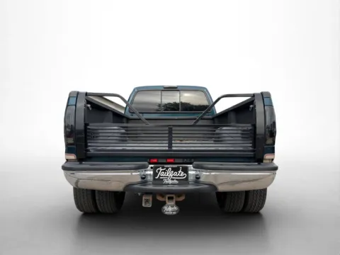 More photos of 1999 Ford F350 Super Duty Crew Cab Long Bed at Tailgate Motor Co. (Fremont North), NE