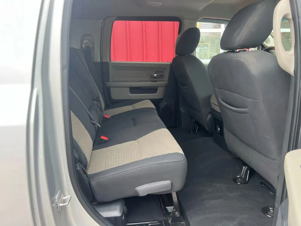 2012 RAM Ram 2500 Pickup SLT - Photo 16