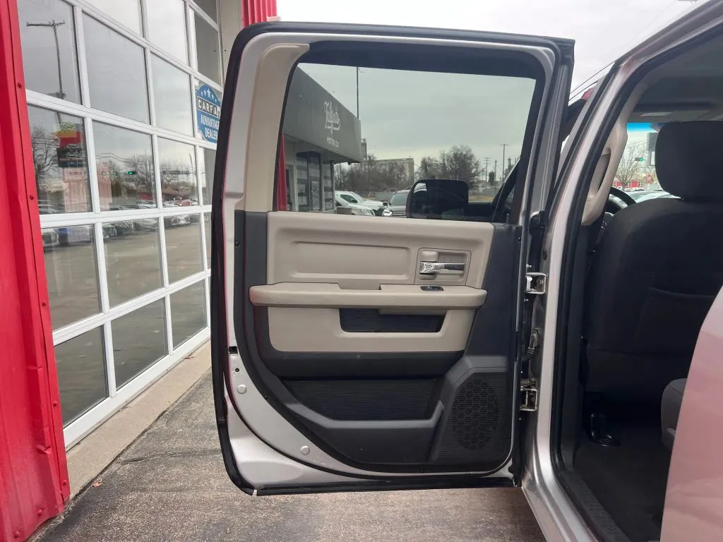 2012 RAM Ram 2500 Pickup SLT - Photo 11