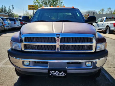 Another view of 2002 Dodge Ram 3500 Quad Cab Long Bed for sale in Fremont, NE at Tailgate Motor Co. (Fremont North)