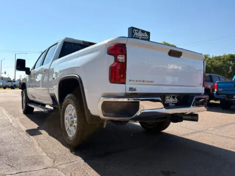 More photos of 2024 Chevrolet Silverado 2500 HD Crew Cab LT Pickup 4D 6 1/2 ft at Tailgate Motor Co. (Fremont North), NE