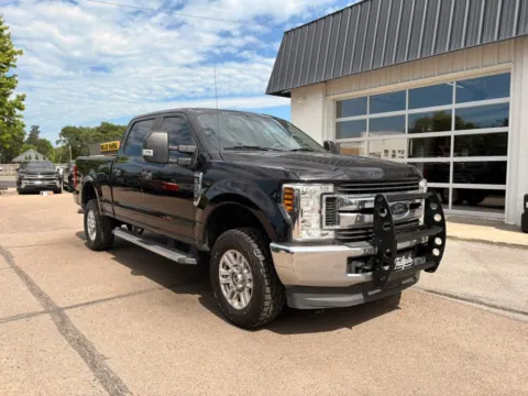 Photos of 2019 Ford F250 Super Duty Crew Cab XL Pickup 4D 6 3/4 ft for sale in Fremont, NE at Tailgate Motor Co. (Fremont North)