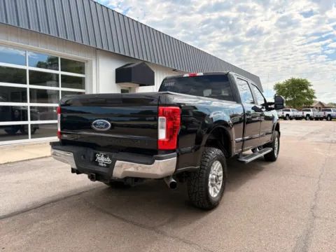 More photos of 2019 Ford F250 Super Duty Crew Cab XL Pickup 4D 6 3/4 ft at Tailgate Motor Co. (Fremont North), NE