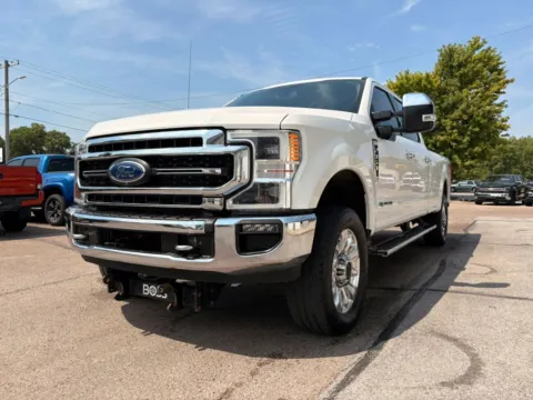 More photos of 2020 Ford F350 Super Duty Crew Cab Lariat Pickup 4D 8 ft at Tailgate Motor Co. (Fremont North), NE
