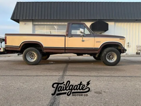 Unknown 1982 Ford F250 XLT Lariat Reg Cab for sale in Fremont, NE