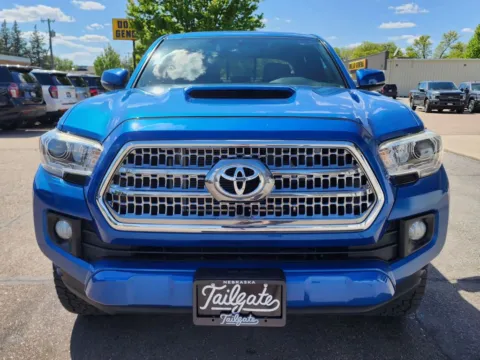Another view of 2016 Toyota Tacoma Double Cab TRD Sport Pickup 4D 5 ft for sale in Fremont, NE at Tailgate Motor Co. (Fremont North)