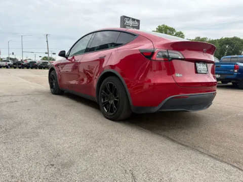 More photos of 2021 Tesla Model Y Long Range Sport Utility 4D at Tailgate Motor Co. (Fremont North), NE