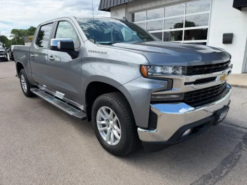 Photos of 2021 Chevrolet Silverado 1500 Crew Cab LT Pickup 4D 5 3/4 ft for sale in Fremont, NE at Tailgate Motor Co. (Fremont North)