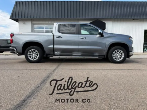 Gray 2021 Chevrolet Silverado 1500 Crew Cab LT Pickup 4D 5 3/4 ft for sale in Fremont, NE