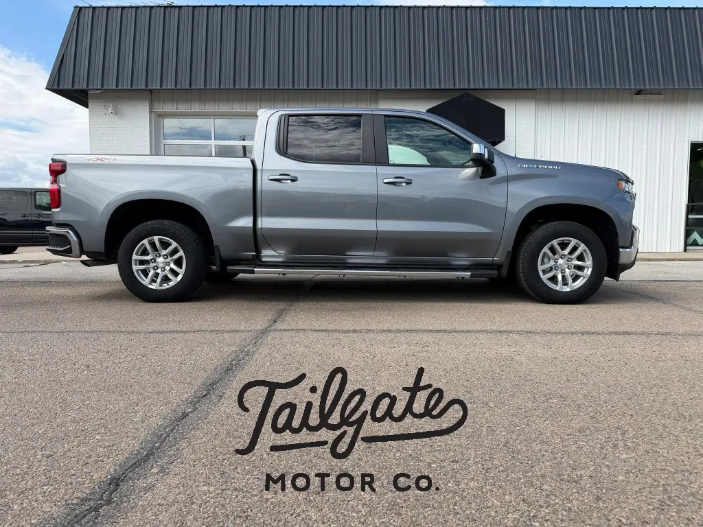 Gray 2021 Chevrolet Silverado 1500 Crew Cab LT Pickup 4D 5 3/4 ft for sale in Fremont, NE