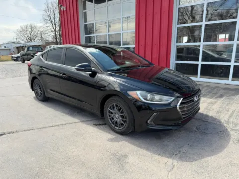 Photos of 2018 Hyundai Elantra Limited Sedan 4D for sale in Fremont, NE at Tailgate Motor Co. (Fremont North)