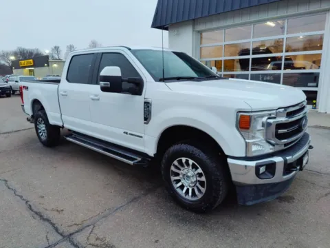 Photos of 2022 Ford F250 Super Duty Crew Cab Lariat Pickup 4D 6 3/4 ft for sale in Fremont, NE at Tailgate Motor Co. (Fremont North)