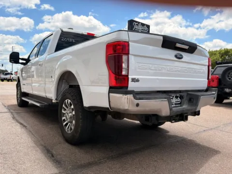 More photos of 2022 Ford F250 Super Duty Crew Cab Lariat Pickup 4D 6 3/4 ft at Tailgate Motor Co. (Fremont North), NE