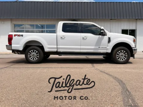 White 2022 Ford F250 Super Duty Crew Cab Lariat Pickup 4D 6 3/4 ft for sale in Fremont, NE