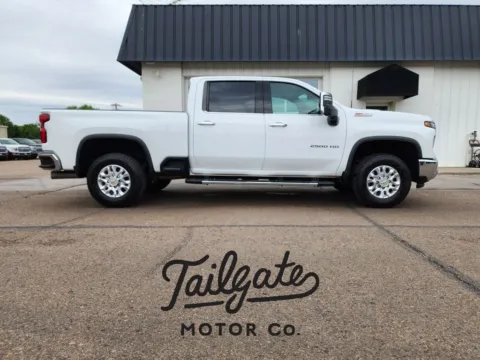 White 2024 Chevrolet Silverado 2500 HD Crew Cab LTZ Pickup 4D 6 1/2 ft for sale in Fremont, NE