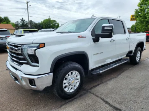 More photos of 2024 Chevrolet Silverado 2500 HD Crew Cab LTZ Pickup 4D 6 1/2 ft at Tailgate Motor Co. (Fremont North), NE