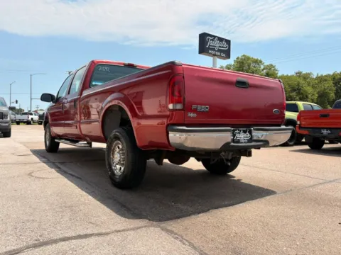 More photos of 2001 Ford F350 Super Duty Crew Cab Short Bed at Tailgate Motor Co. (Fremont North), NE