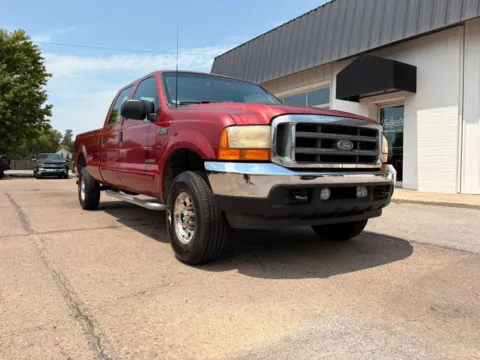 Photos of 2001 Ford F350 Super Duty Crew Cab Short Bed for sale in Fremont, NE at Tailgate Motor Co. (Fremont North)