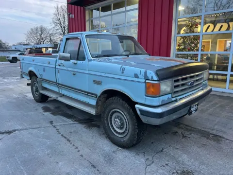Photos of 1987 Ford F250 XLT Lariat Reg Cab 4WD for sale in Fremont, NE at Tailgate Motor Co. (Fremont North)