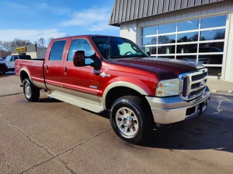 Photos of 2005 Ford F350 Super Duty Crew Cab Lariat Pickup 4D 8 ft for sale in Fremont, NE at Tailgate Motor Co. (Fremont North)