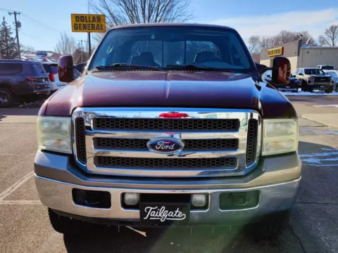 Another view of 2005 Ford F350 Super Duty Crew Cab Lariat Pickup 4D 8 ft for sale in Fremont, NE at Tailgate Motor Co. (Fremont North)