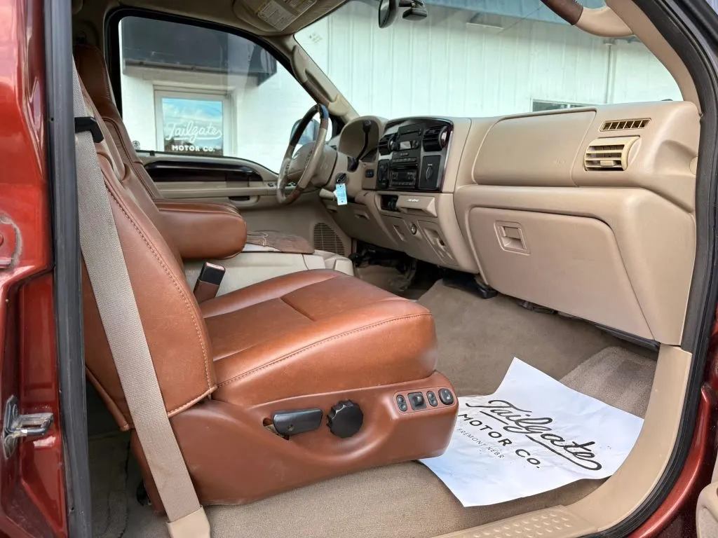 2005 Ford F-350 Super Duty Lariat - Photo 12