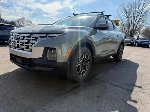 More photos of 2023 Hyundai Santa Cruz SEL Premium Pickup 4D 4 ft at Tailgate Motor Co. (Fremont North), NE