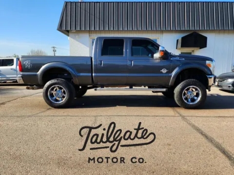 Gray 2015 Ford F250 Super Duty Crew Cab Lariat Pickup 4D 6 3/4 ft for sale in Fremont, NE