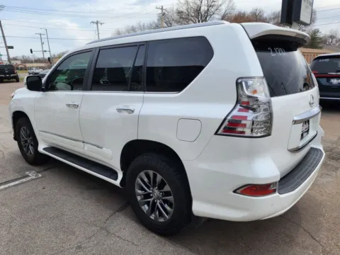 More photos of 2017 Lexus GX 460 Sport Utility 4D at Tailgate Motor Co. (Fremont North), NE