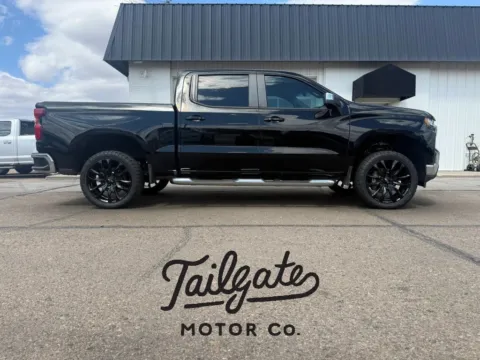 Black 2020 Chevrolet Silverado 1500 Crew Cab LT Pickup 4D 5 3/4 ft for sale in Fremont, NE