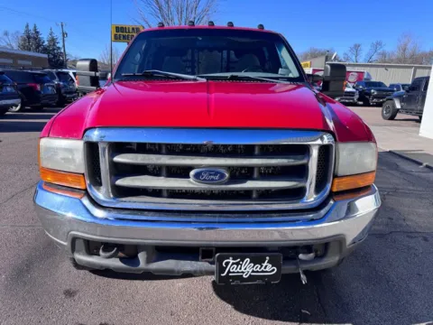 Another view of 1999 Ford F350 Super Duty Crew Cab Long Bed for sale in Fremont, NE at Tailgate Motor Co. (Fremont North)