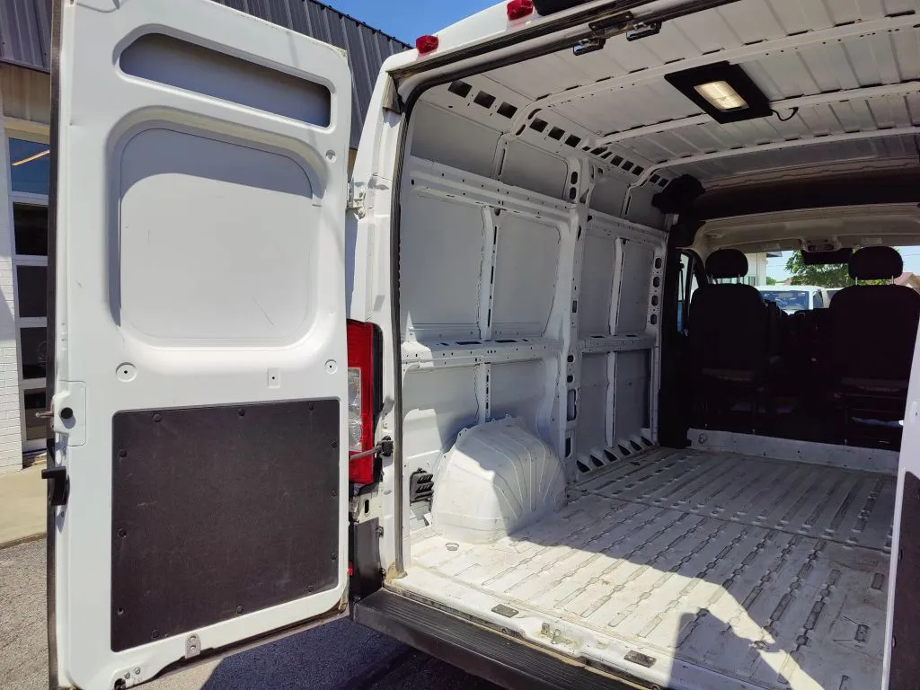 Ram Cargo Van photo 9
