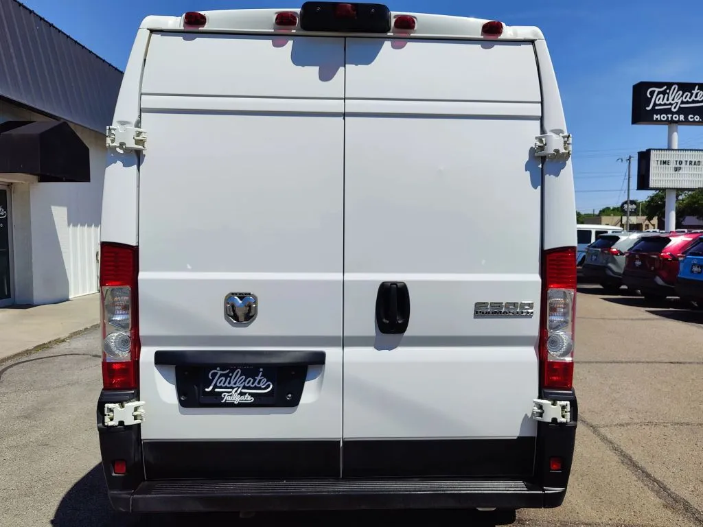 Ram Cargo Van photo 6
