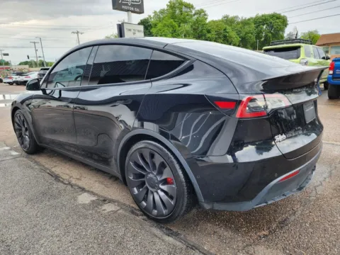 More photos of 2022 Tesla Model Y Performance Sport Utility 4D at Tailgate Motor Co. (Fremont North), NE