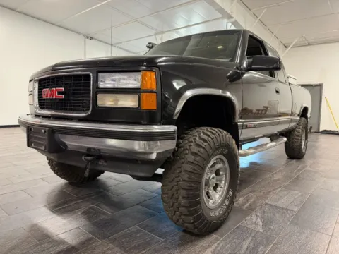 More photos of 1997 GMC 1500 Club Coupe Short Bed at Tailgate Motor Co. (Fremont North), NE
