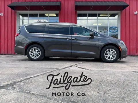 Gray 2022 Chrysler Pacifica Touring L Van 4D for sale in Fremont, NE
