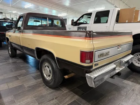 More photos of 1986 GMC C/K2500 Sierra Reg Cab 4WD at Tailgate Motor Co. (Fremont North), NE