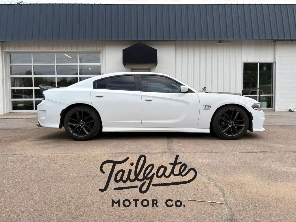White 2019 Dodge Charger Scat Pack Sedan 4D for sale in Fremont, NE