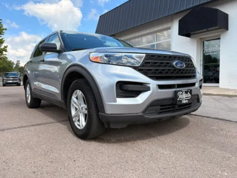 Photos of 2023 Ford Explorer Sport Utility 4D for sale in Fremont, NE at Tailgate Motor Co. (Fremont North)