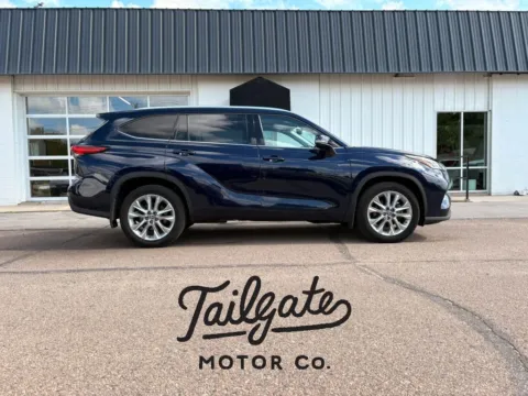 Blue 2021 Toyota Highlander Limited Sport Utility 4D for sale in Fremont, NE