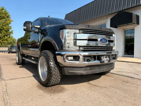 Photos of 2019 Ford F250 Super Duty Crew Cab Lariat Pickup 4D 6 3/4 ft for sale in Fremont, NE at Tailgate Motor Co. (Fremont North)