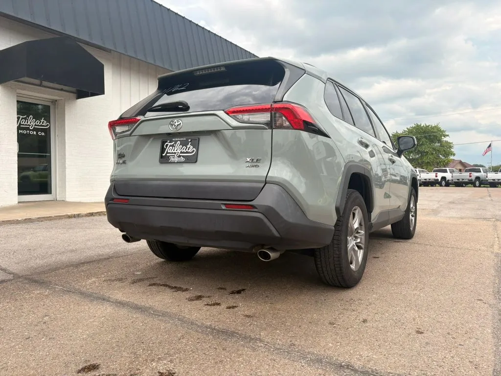 Toyota RAV4 photo 7