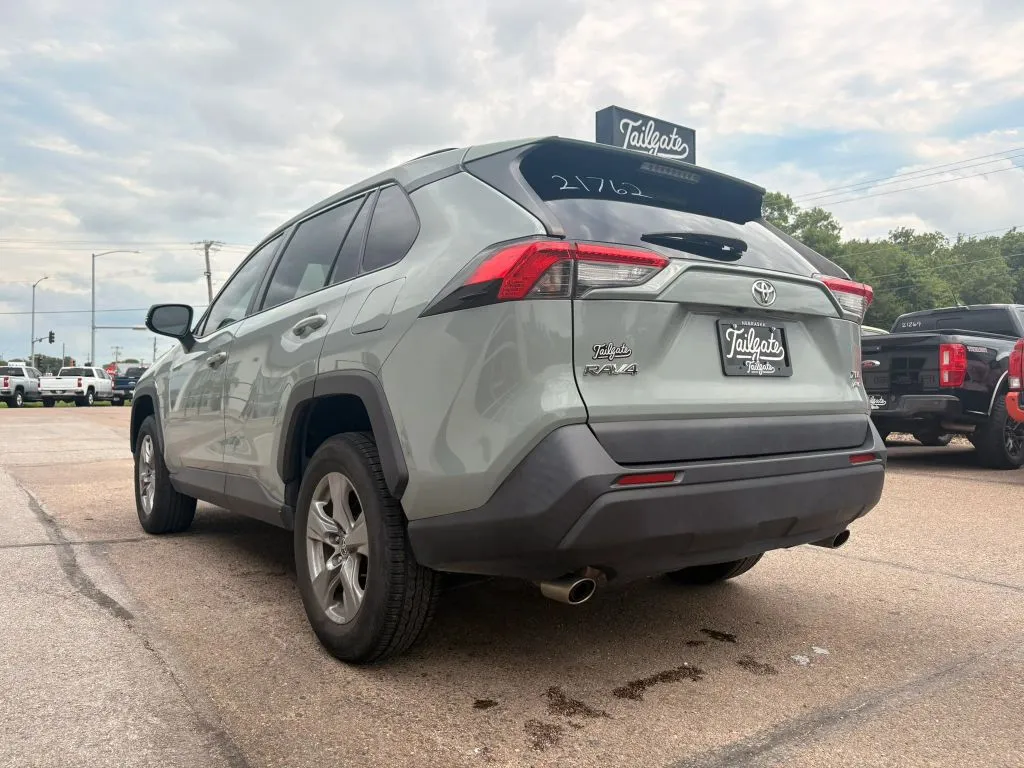 Toyota RAV4 photo 5