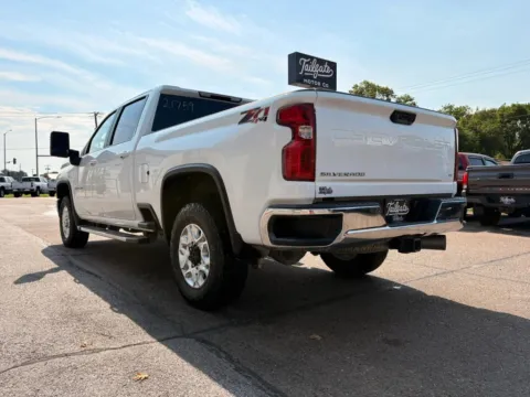 More photos of 2024 Chevrolet Silverado 2500 HD Crew Cab LT Pickup 4D 6 1/2 ft at Tailgate Motor Co. (Fremont North), NE