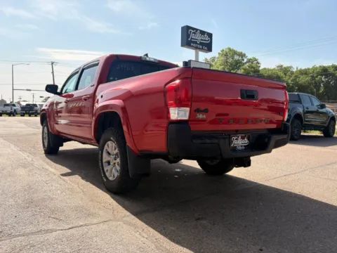 More photos of 2017 Toyota Tacoma Double Cab SR5 Pickup 4D 5 ft at Tailgate Motor Co. (Fremont North), NE