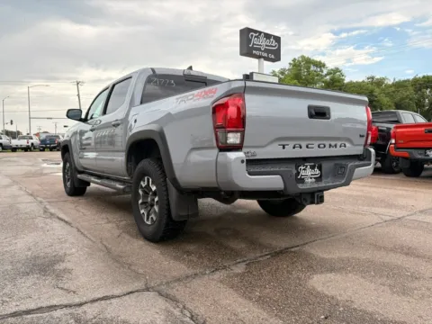More photos of 2018 Toyota Tacoma Double Cab TRD Off-Road Pickup 4D 5 ft at Tailgate Motor Co. (Fremont North), NE