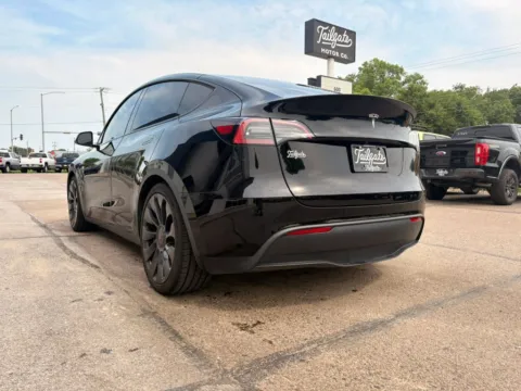 More photos of 2023 Tesla Model Y Performance Sport Utility 4D at Tailgate Motor Co. (Fremont North), NE
