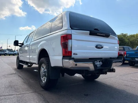 More photos of 2018 Ford F250 Super Duty Crew Cab Lariat Pickup 4D 8 ft at Tailgate Motor Co. (Fremont North), NE