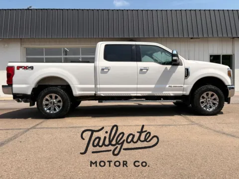 White 2019 Ford F250 Super Duty Crew Cab XLT Pickup 4D 6 3/4 ft for sale in Fremont, NE