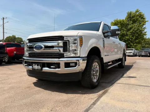More photos of 2019 Ford F250 Super Duty Crew Cab XLT Pickup 4D 6 3/4 ft at Tailgate Motor Co. (Fremont North), NE